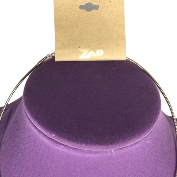 Zad Necklace with red and gold pendant - Picture 4 of 5